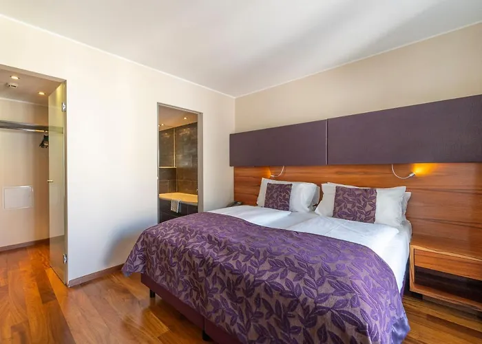 Pakat Hotel 4*