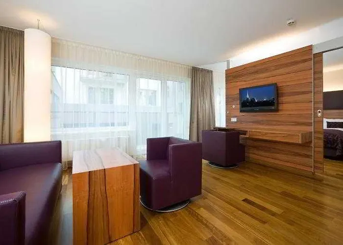 Hotel Pakat 4*