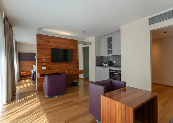 Pakat 4* Vienna