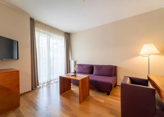 Hotel Pakat