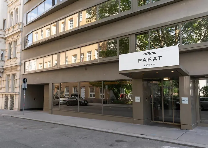 Pakat Hotel